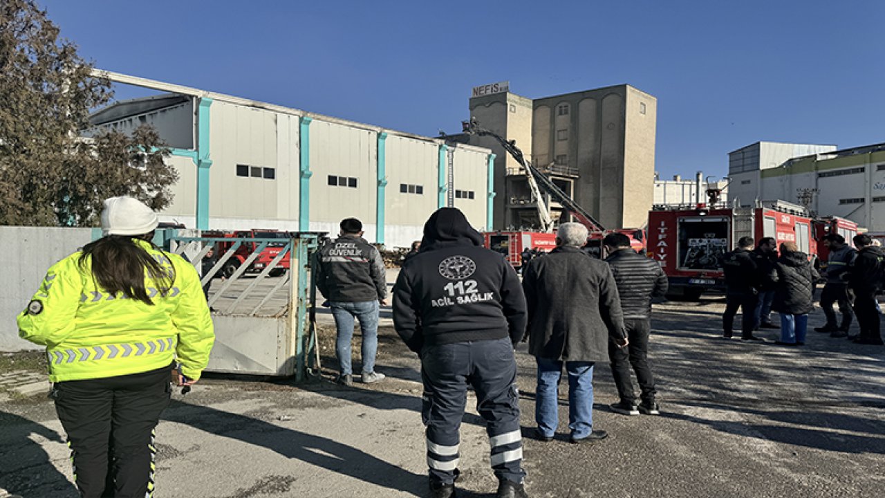 Gaziantep'te tekstil fabrikasında çıkan yangın söndürüldü