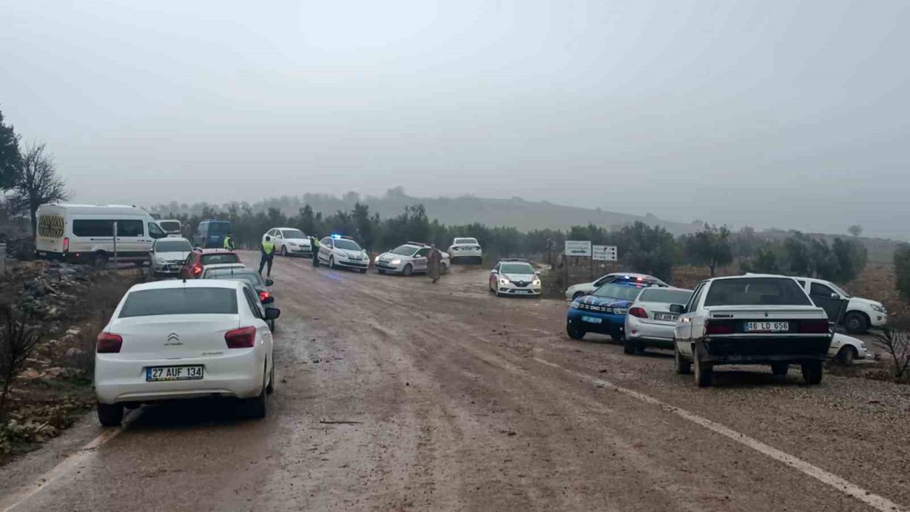 Gaziantep'te Helikopterin düştüğü alanda ve enkazda çalışmalar sürüyor