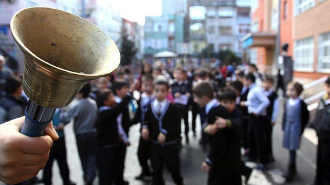 Gaziantep'te 5 Şubat Pazartesi yarın okullar açılacak mı, yarın okul var mı? 15 tatil uzatıldı mı, sömestr ne zaman bitecek?