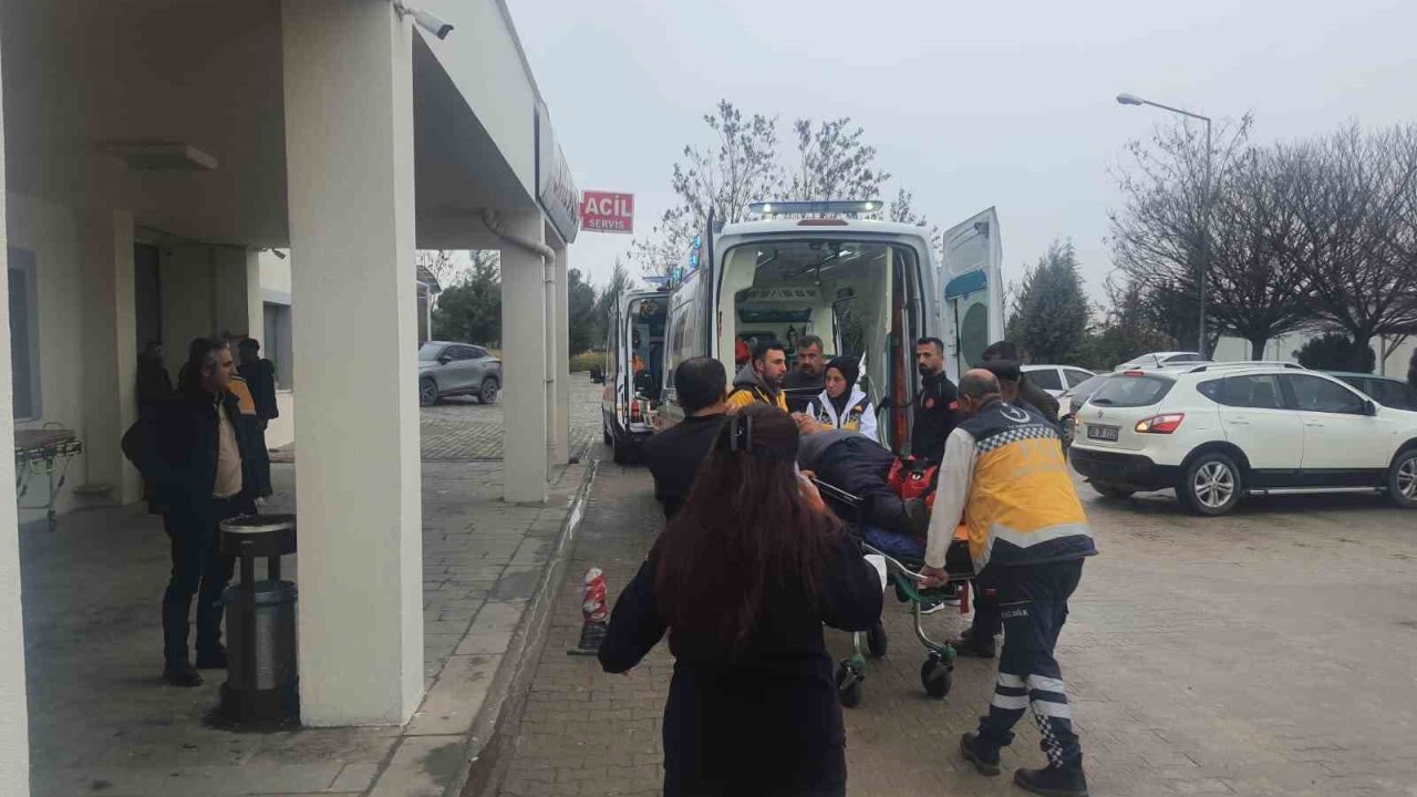 Adıyaman Gaziantep Karayolunda kaza: 4 yaralı