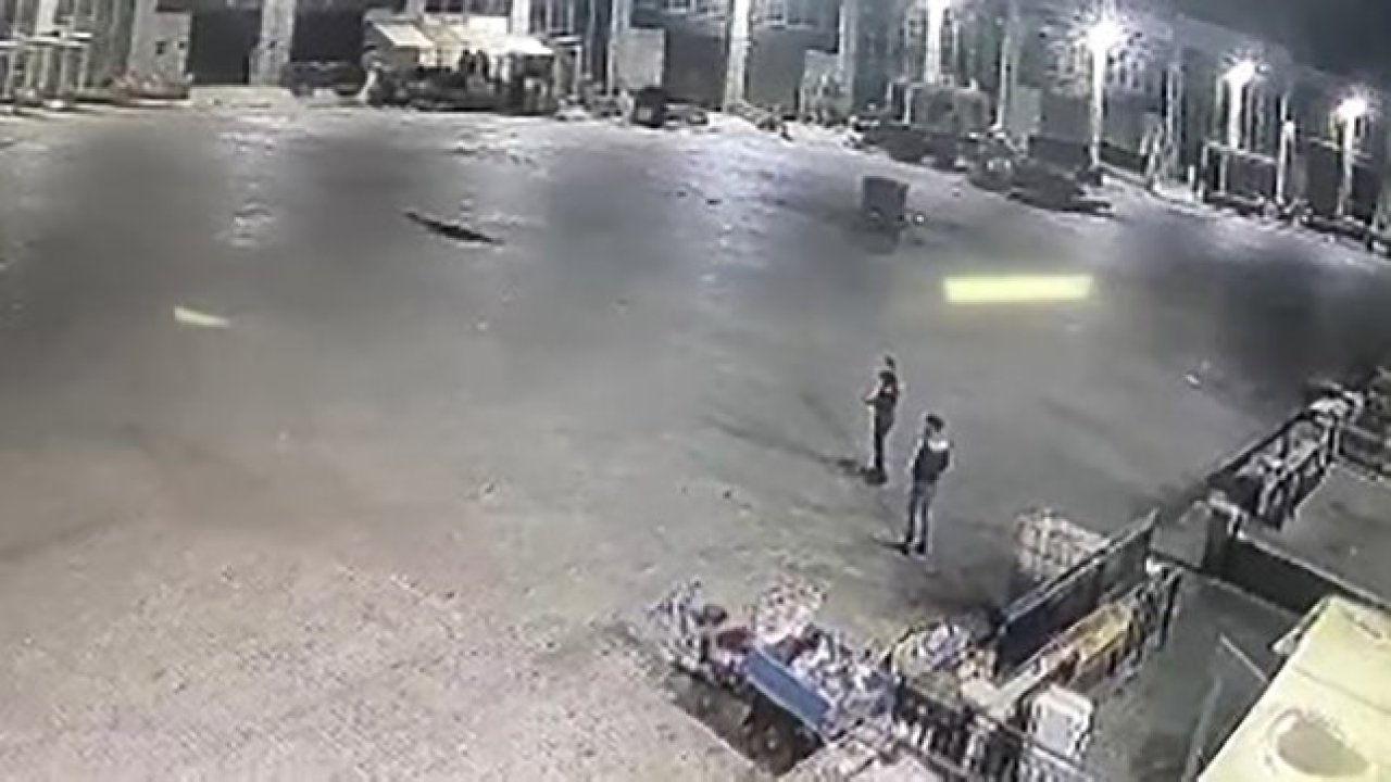 İş Arkadaşını Baltayla Öldürdü! Kan donduran baltalı cinayet kamerada... İfadesinde 'sarkıntılık' iddiasında bulundu