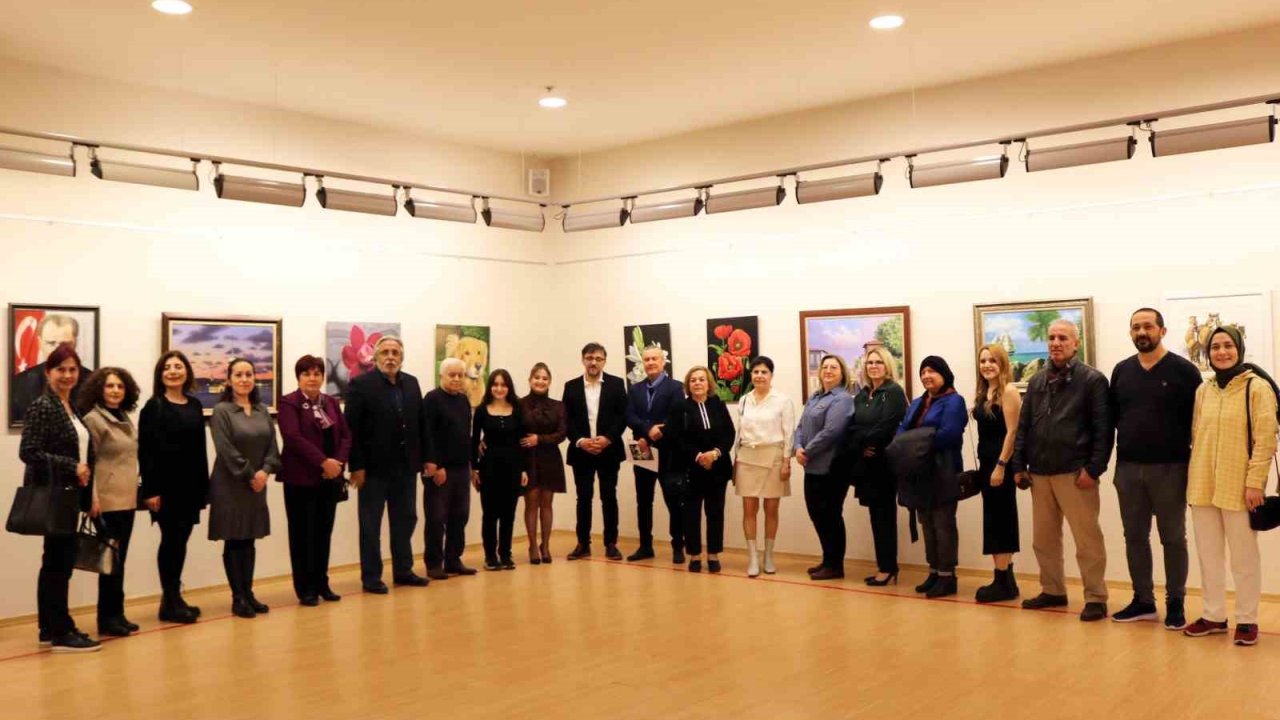 SANKO Sanat Galerisi’nde ‘Yansımalar’ temalı resim sergisi sanatseverler ile buluştu