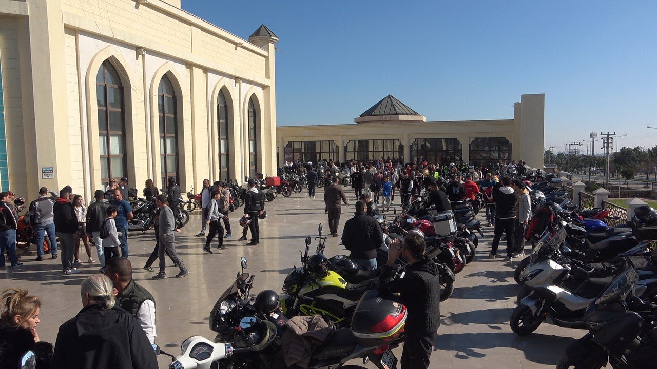 Gaziantepli motor tutkunları Mersin’de buluştu