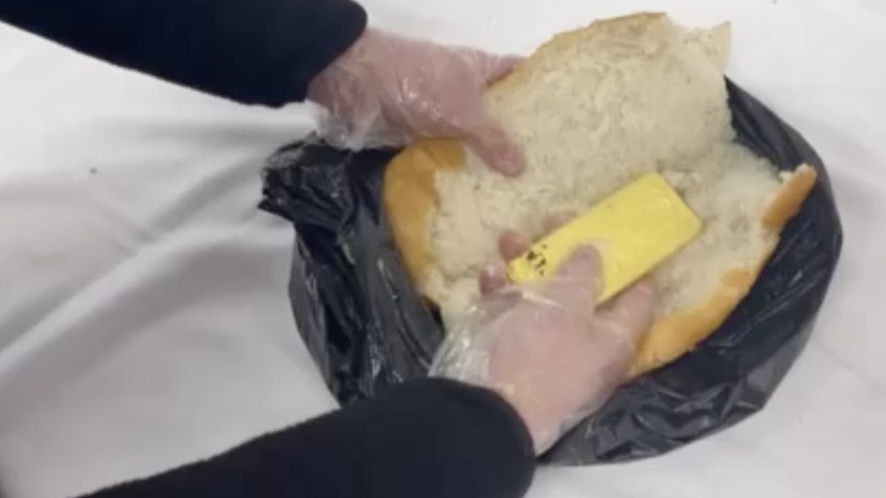 Kaçakçılıkta son nokta! Ekmek arası altın kaçakçılığı