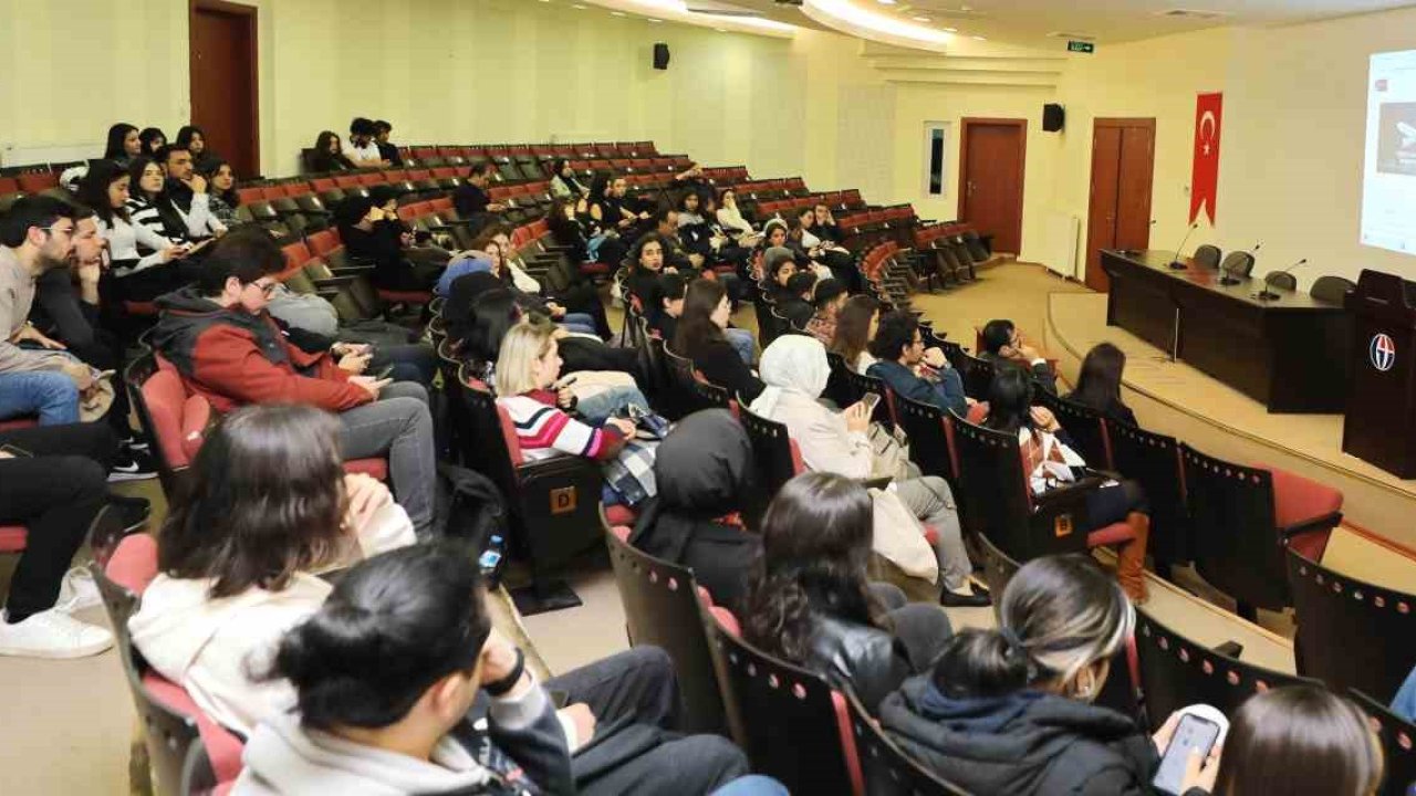 GAÜN’de Erasmus+ Bilgilendirme Toplantısı düzenlendi