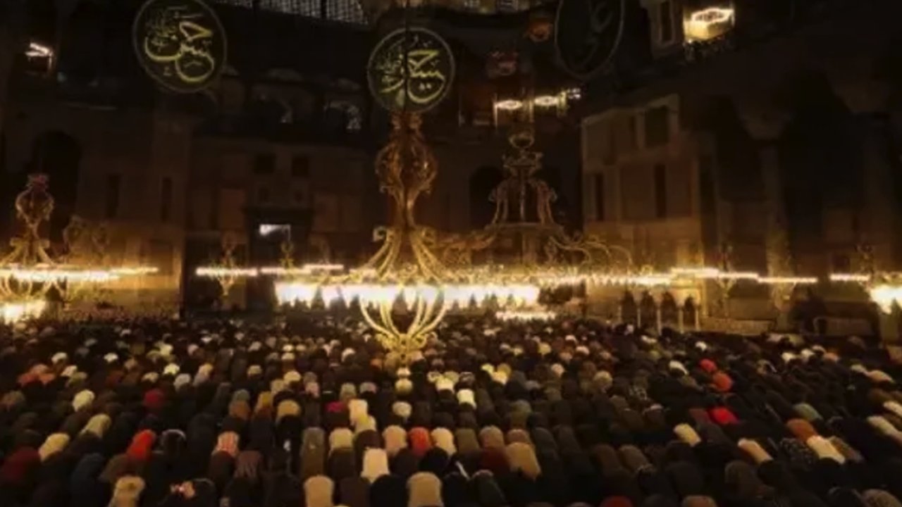 Teravih namazı kaç dk sürer? Teravih Namazı Kaç Rekattır? Teravih namazı ne kadar sürer? Teravih Naıl Kılınır?