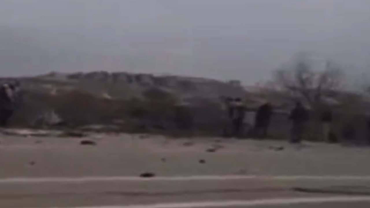 Gaziantep Kilis Yolunda Feci Kaza... Araç Şarampole Uçtu! Yaralılar Var