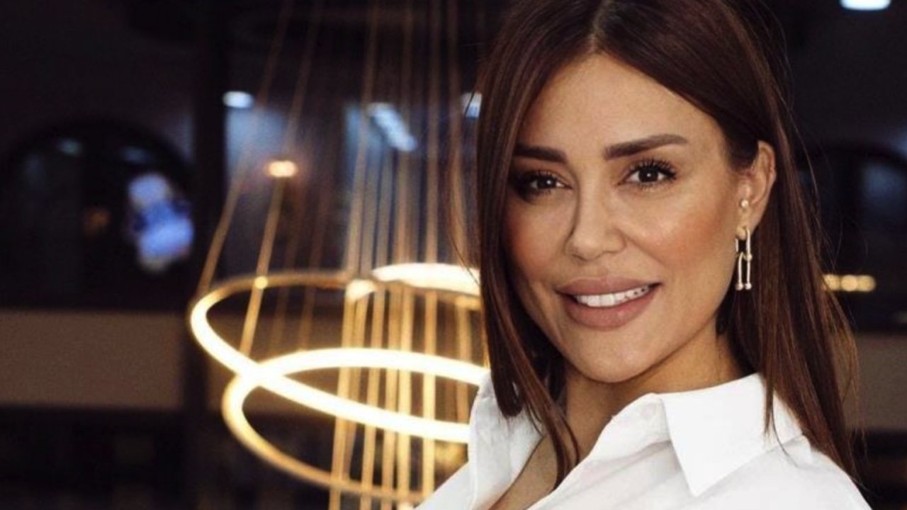 Banu PARLAK ve Sosyal Medya! Banu Parlak, Küçükçekmece Adliyesini birbirine kattı