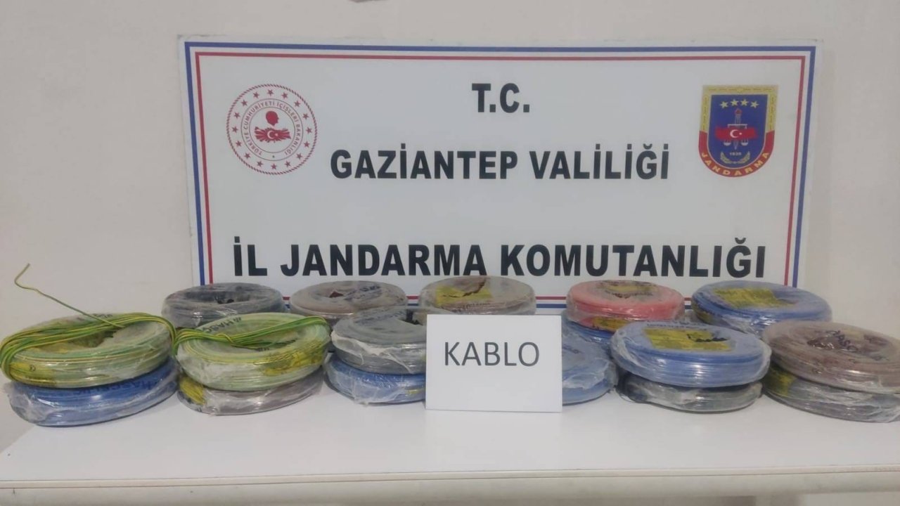 Gaziantep'te Hırsızlık Olayları Bitmiyor! İnşaat sahasından elektrik kablosu çalan şahıs suçüstü yakalandı
