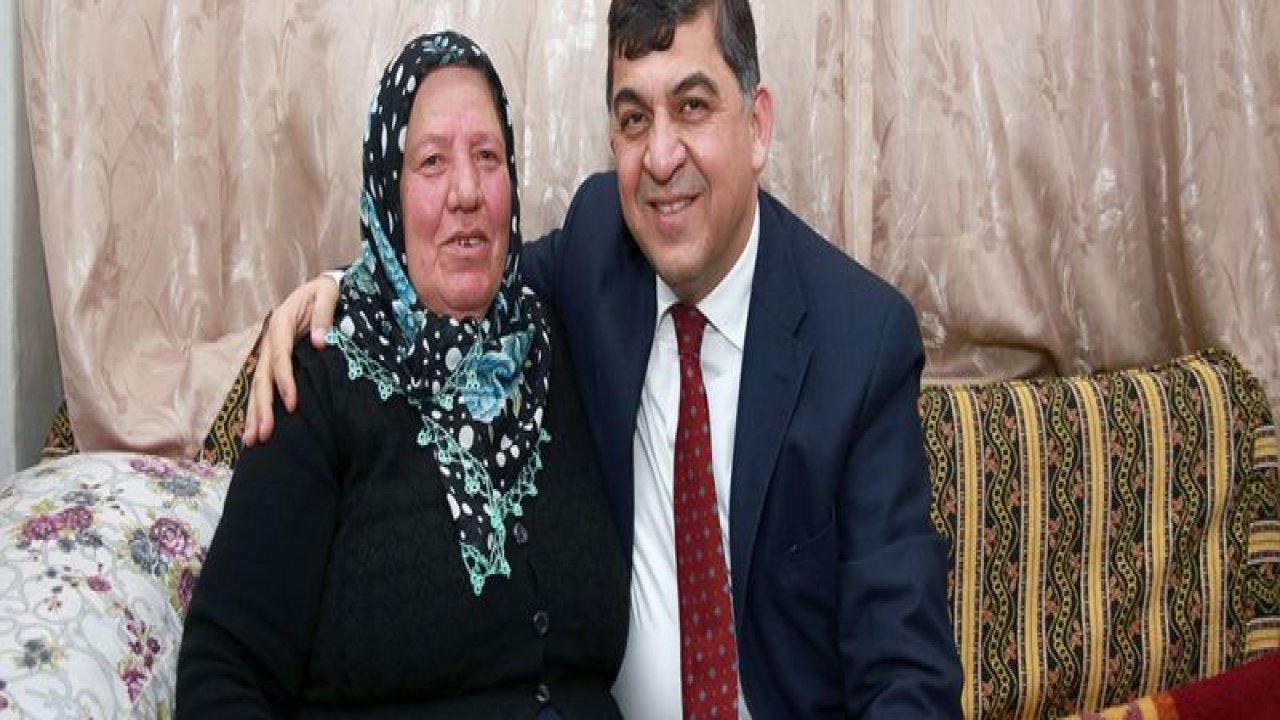 BAŞKAN FADILOĞLU ZEKİYE KARATAŞ'IN EVİNE KONUK OLDU