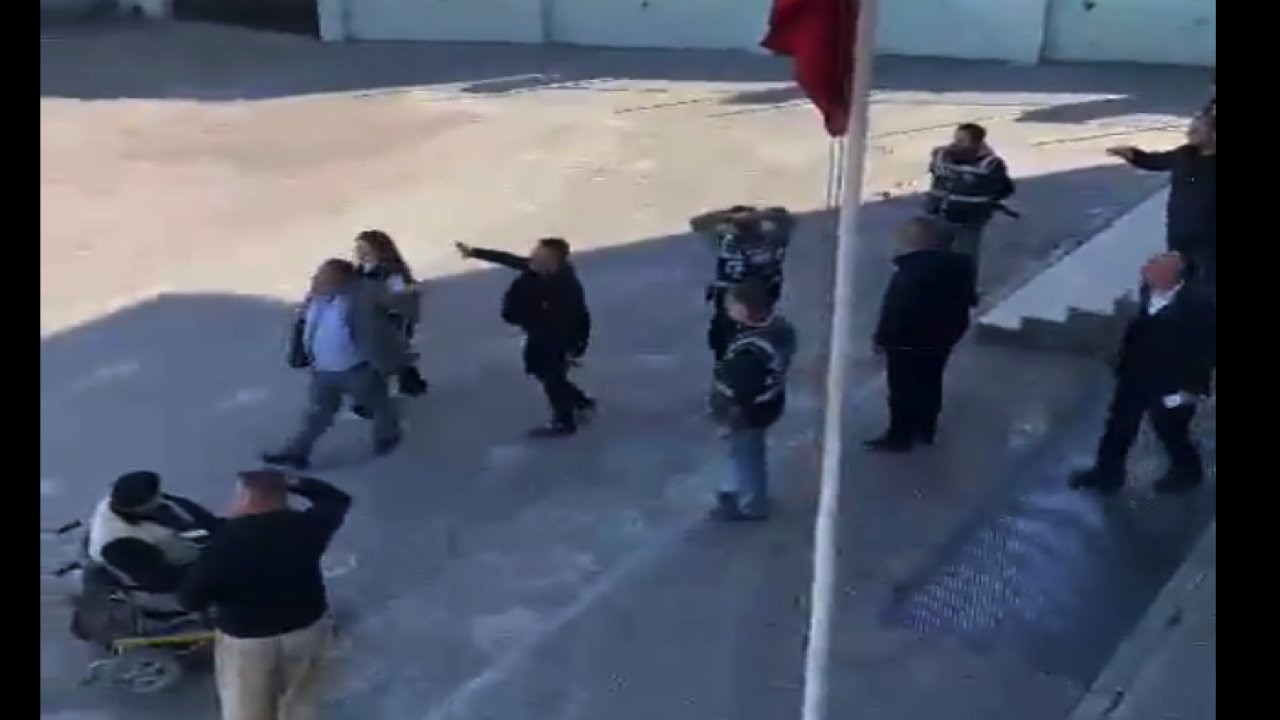 Gaziantep'te Muhtar Adayı Ortalığı Birbirine Kattı! İşte O Anlar