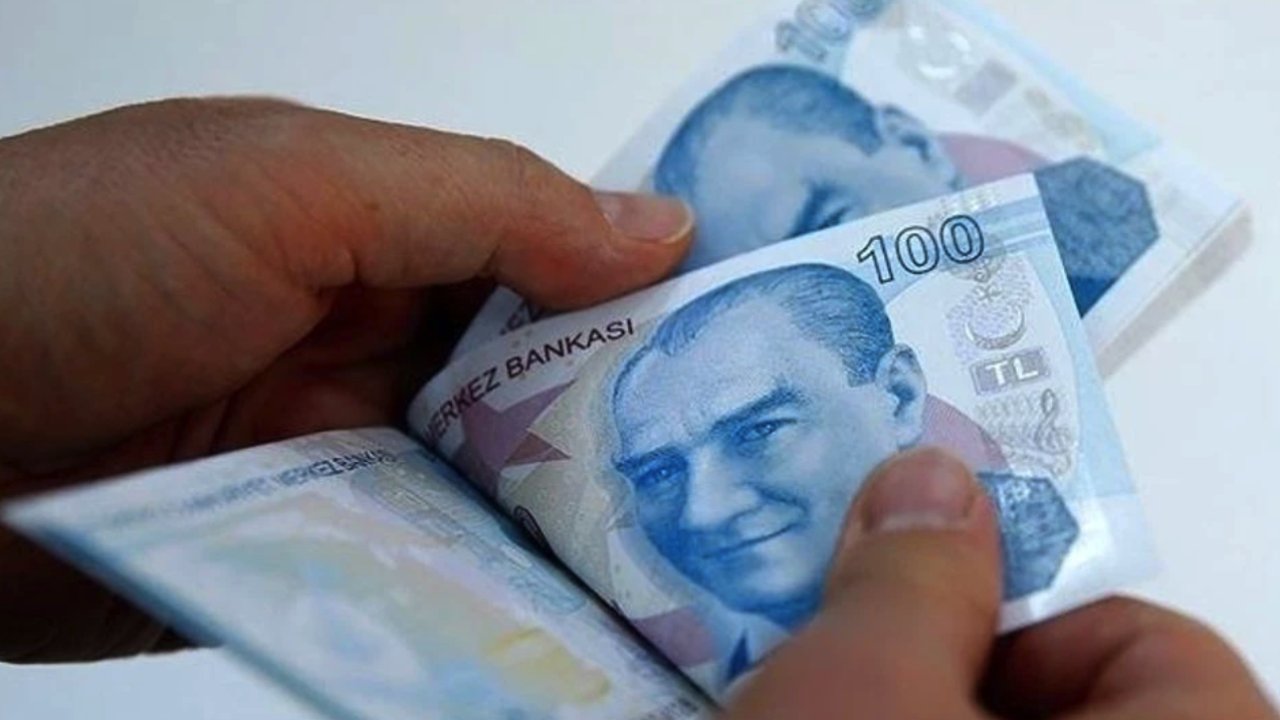Bakan Duyurdu: Maaşlar Bayram Öncesinde Hesaplara Yatırılıyor