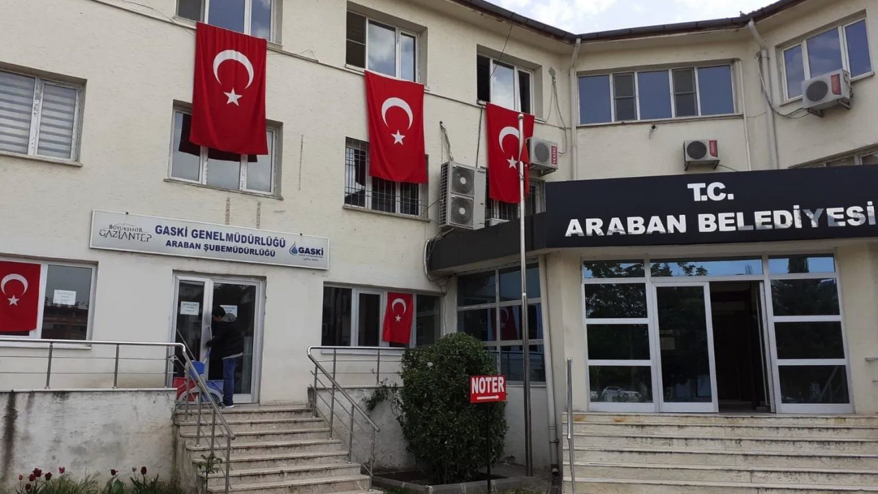 Araban Belediyesi'nde Deprem! Eski Başkan Hasan Doğru Bakın Neler Yapmış?