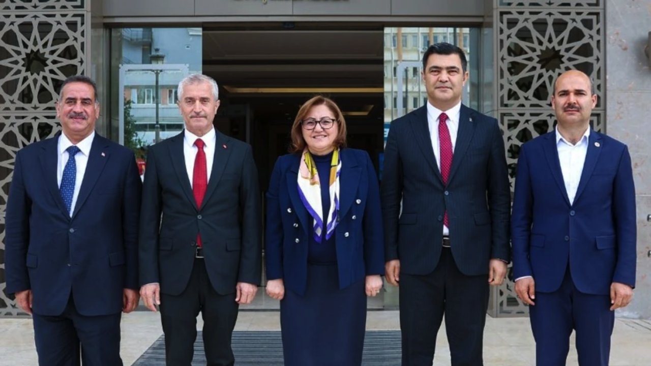 Tahmazoğlu’ndan Şahin’e tebrik ziyareti