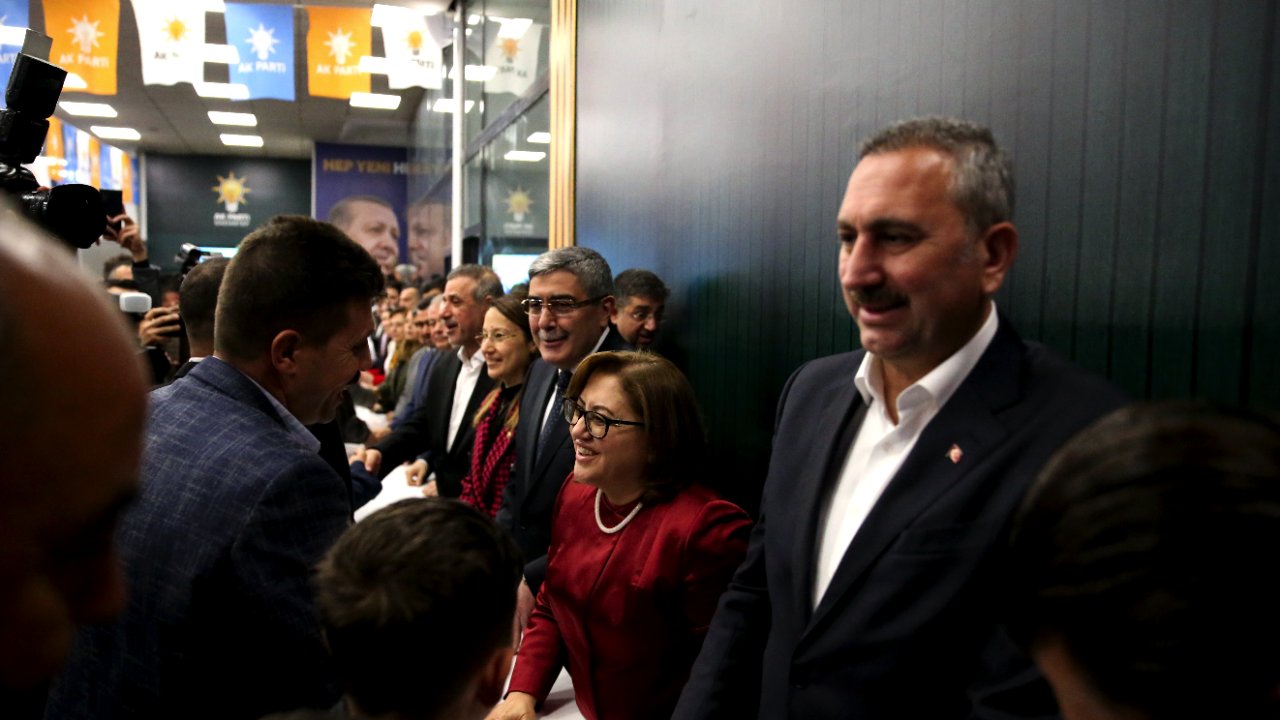 AK Parti Grup Başkanvekili Gül, Gaziantep'te bayramlaşma törenine katıldı