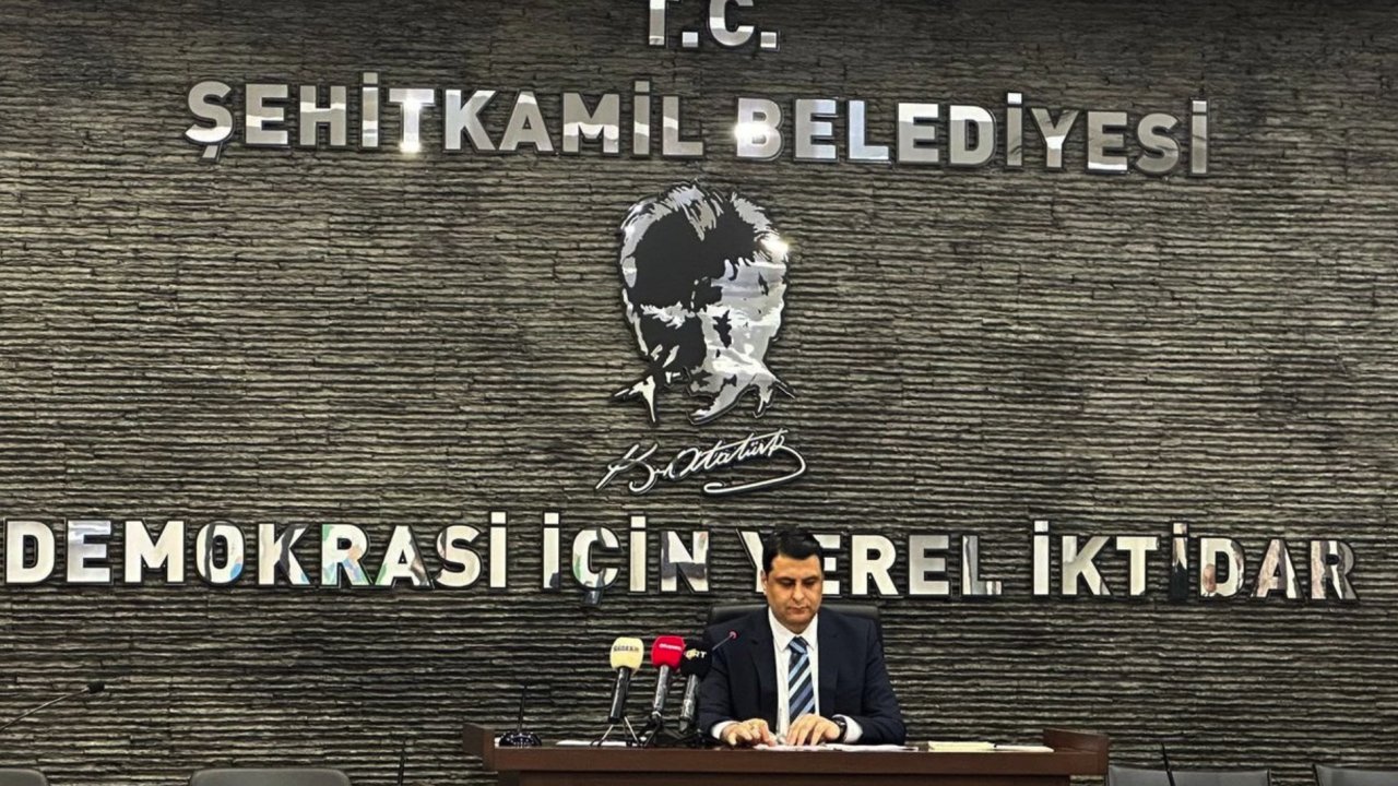 Şehitkamil Meclisi'nde İlkler Yaşandı! Meclis Toplantısı Canlı Yayınlandı...