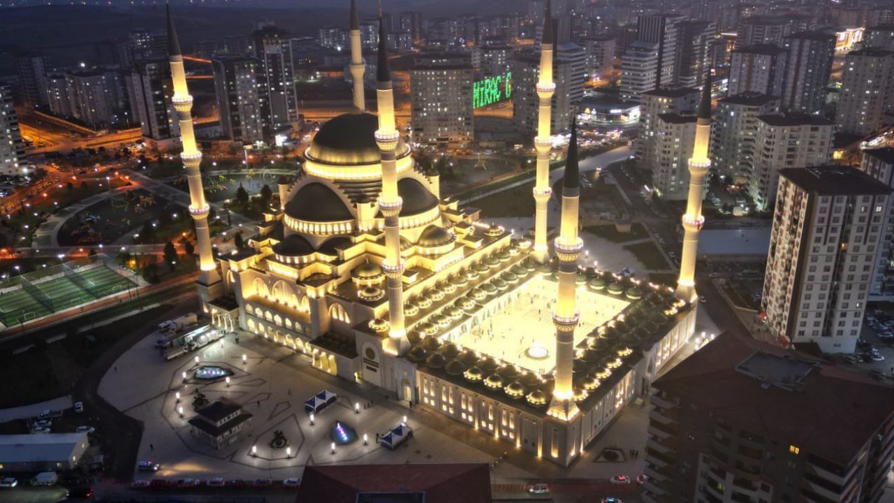 Gaziantep'te Yarın Bayram! Gaziantep'te Ramazan Bayramı Namazı Saat Kaçta?