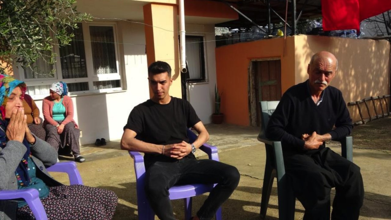 Depremde Gaziantep'te polis oğlunu kaybeden Duran ailesinin zorlu bayramı: "Bize hiç bayram olmuyor"