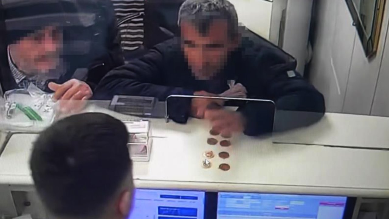 Gaziantep'te yanlış işlem döviz bürosuna 49 bin 500 TL’ye mal oldu! İŞTE O ANLAR