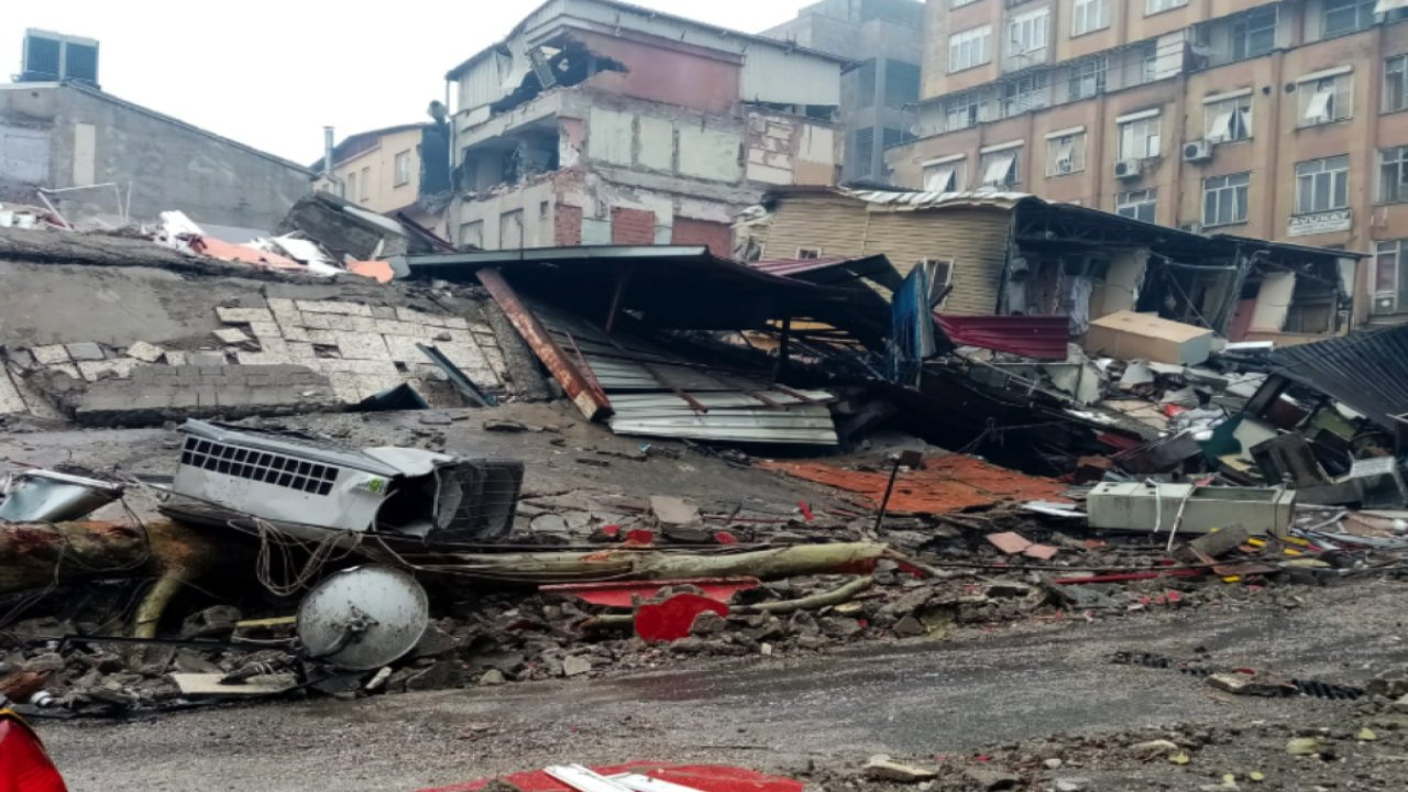 Naci Görür'den Korkutan İkaz: Bu 2 İl Depreme Dayanamaz!