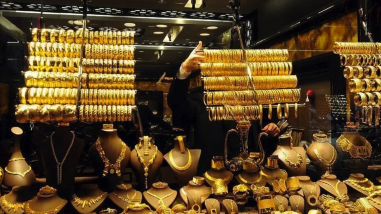 Altın'ın Gramı 2.500 TL! 19 Nisan 2024 Altın Fiyatları Rekor Kırıyor!