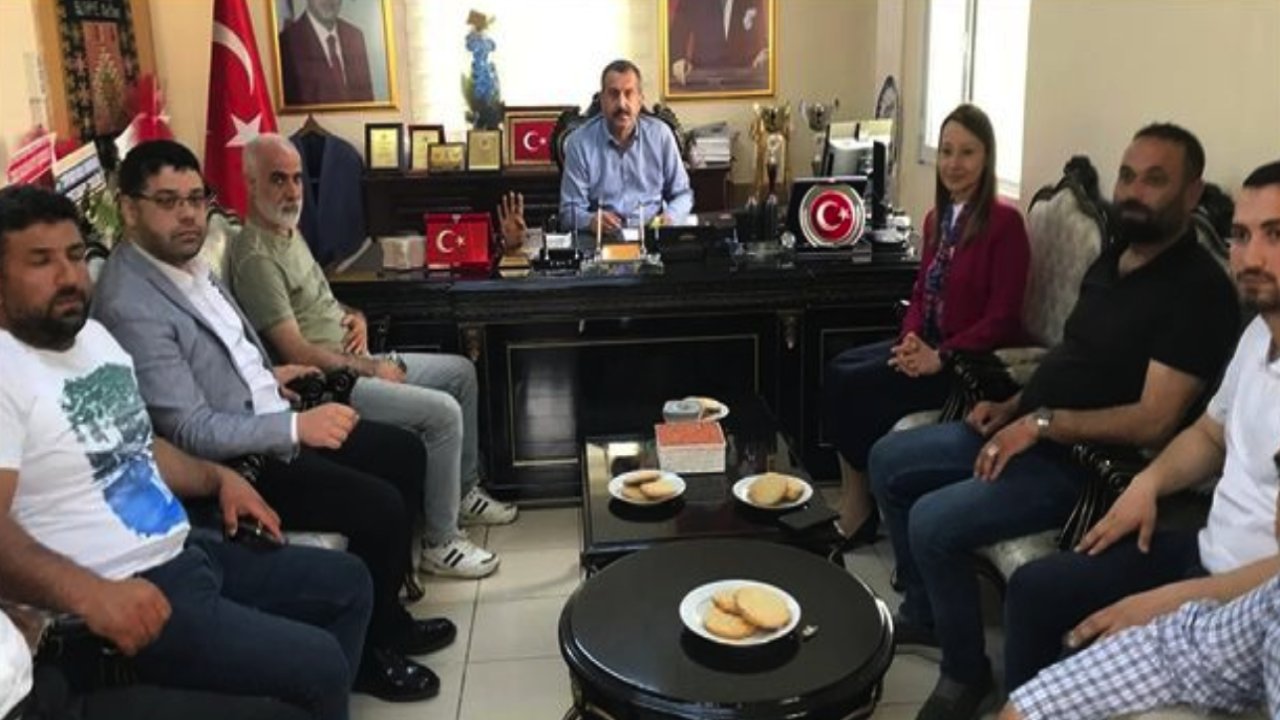 Göreve Başlayan İslahiye Belediye Başkanı Kemal Vural Ziyaretçilerini Kabul Ediyor