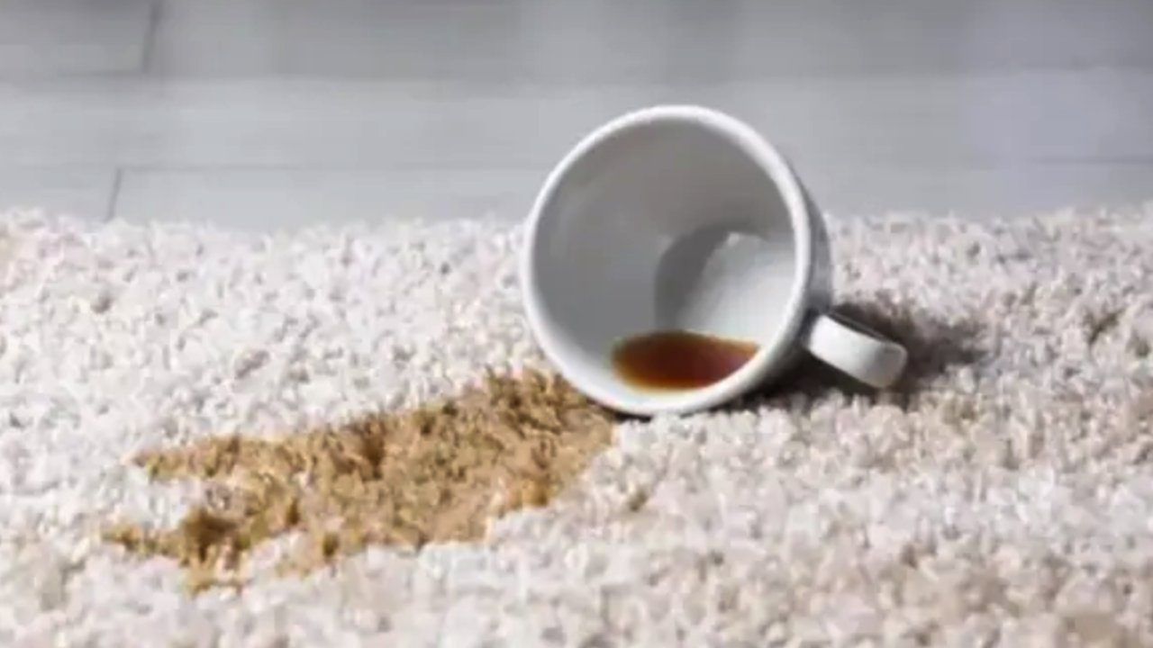 Çay Lekesiyle Savaşta Altın Kurallar: İşte Kumaş ve Mobilya Temizliğinde 6 Zirve Yöntem!