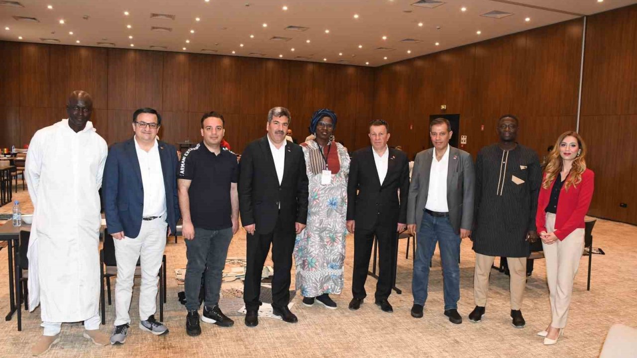 Gaziantep'te Halı Sektörü Dünya'nın Her Yanında! Halı Sektörü Afrika’da büyümeyi hedefliyor