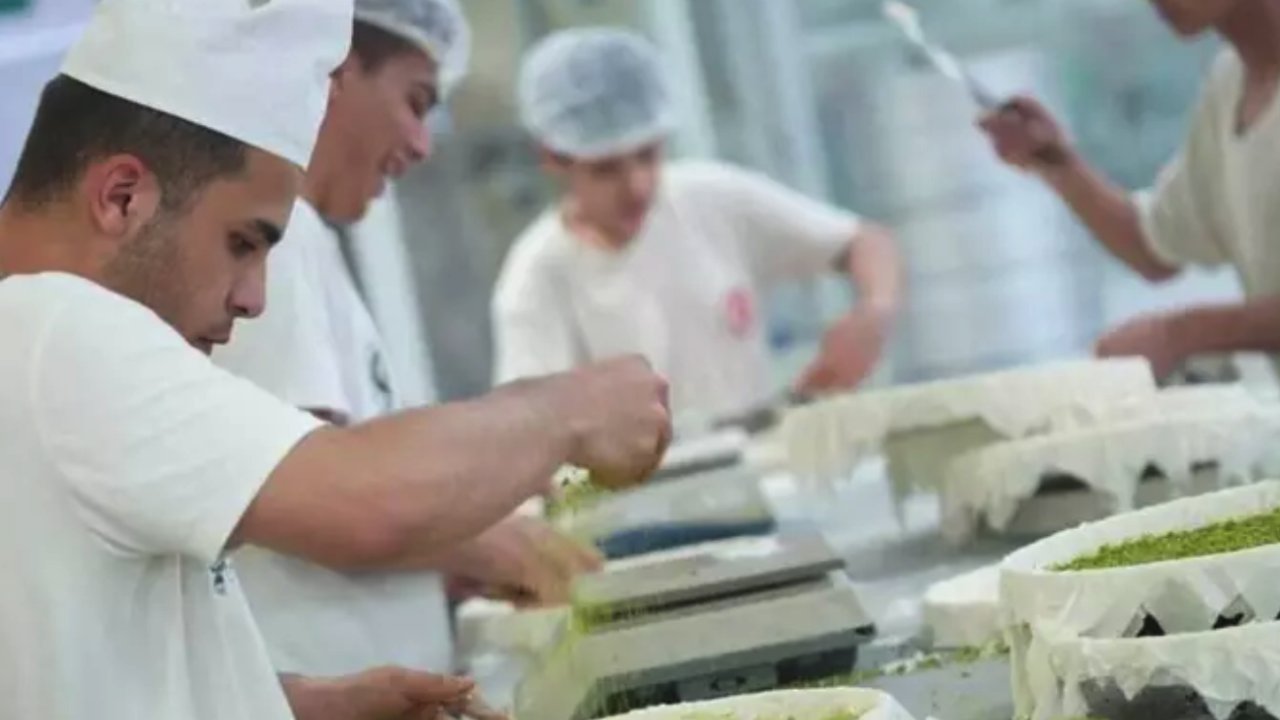 Antep Baklavası Yapmak Bu Makinalarla Artık Çok Kolay!