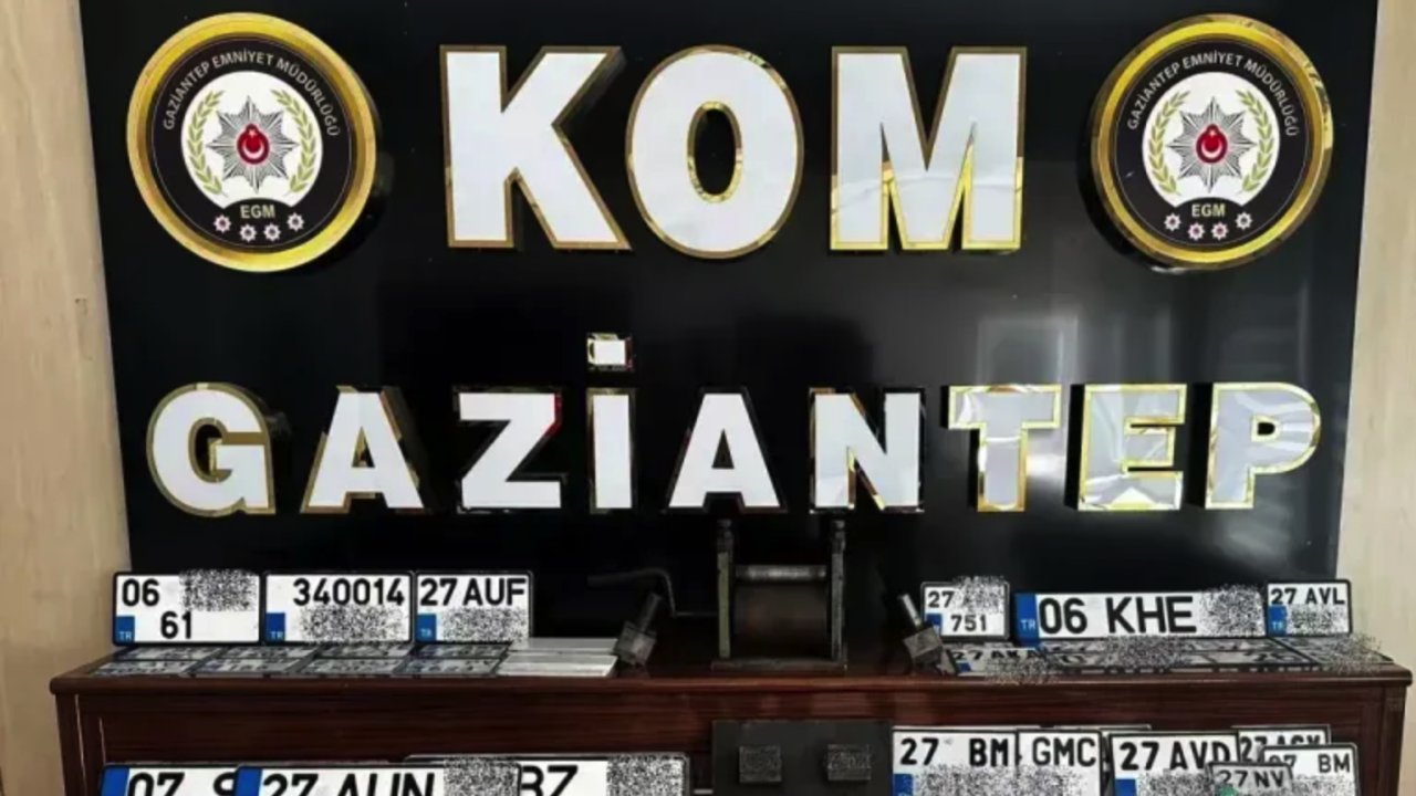 Gaziantep'te sahte plaka çetesine ait depolar basıldı !GAZİANTEP'TE SAHTE PLAKA REZALETİ