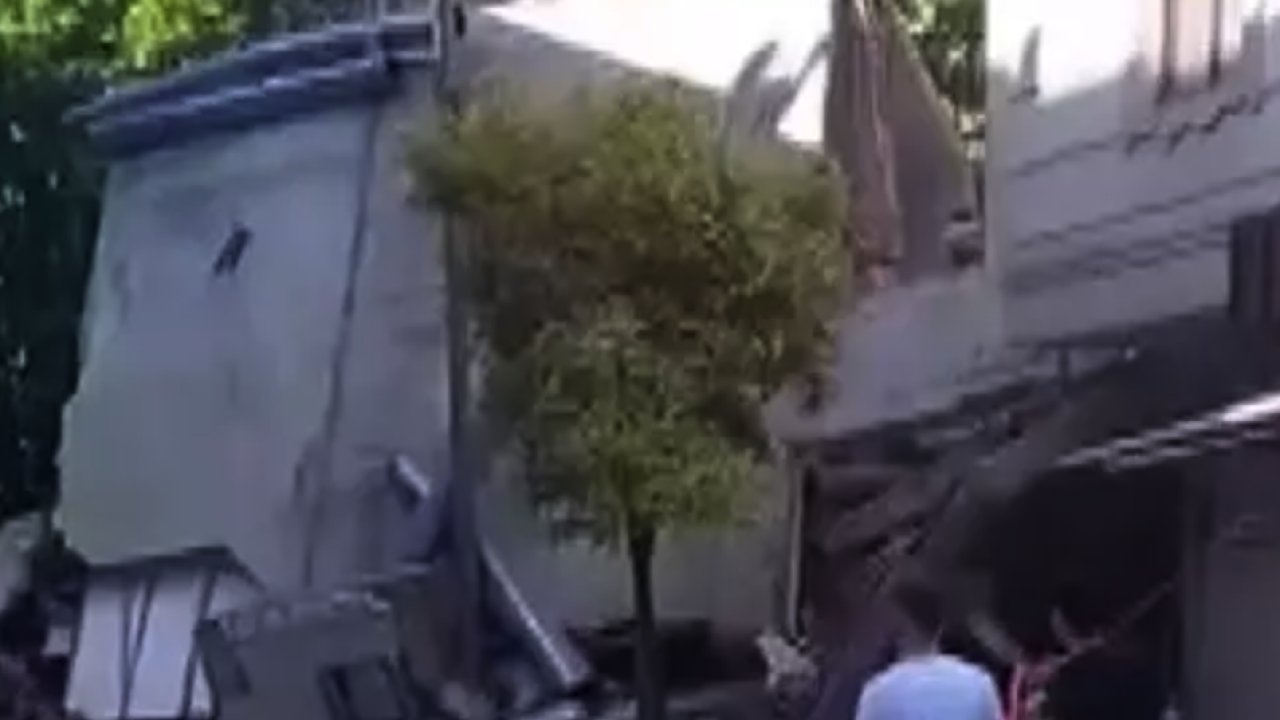 Son dakika haberi: İstanbul'da bir bina çöktü! Olay yerine çok sayıda ekip sevk edildi