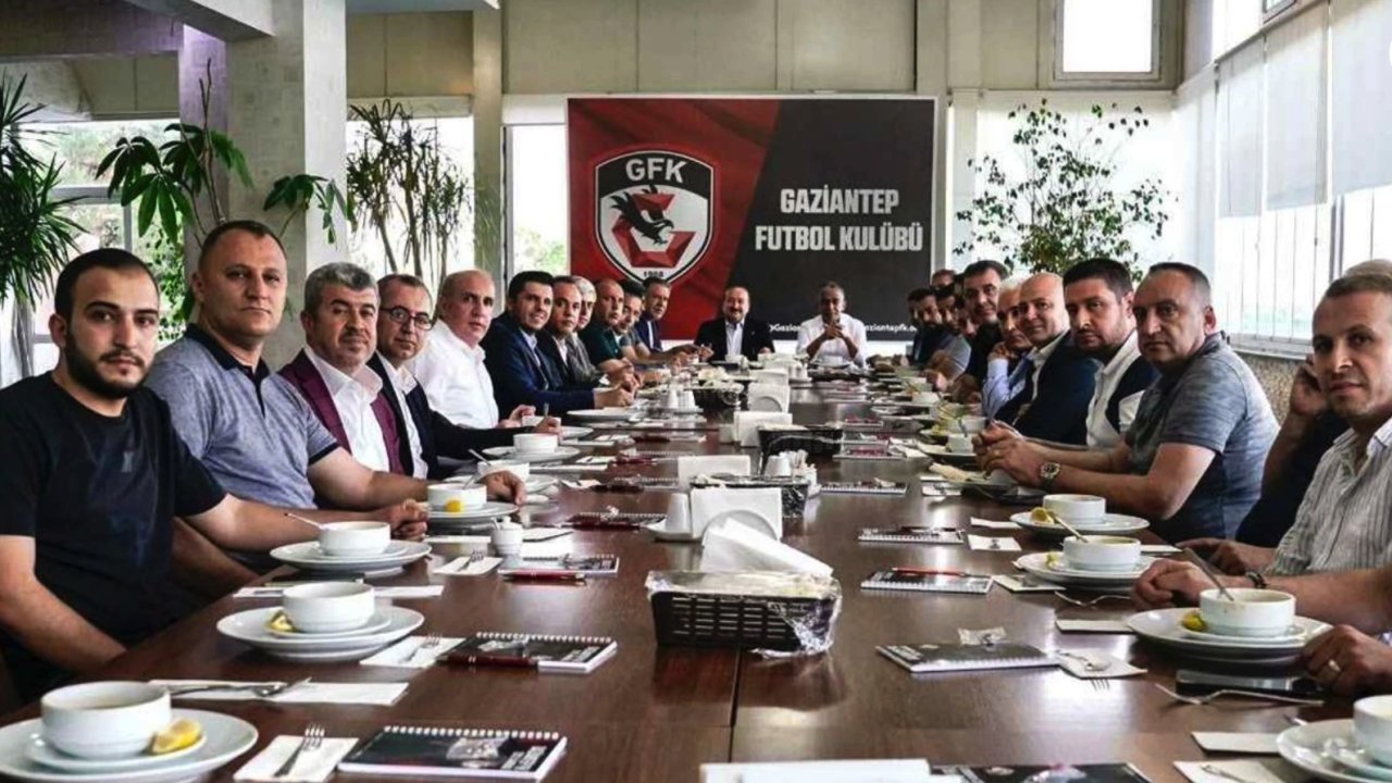 Gaziantep FK'da  Nita, Sorescu ve Ogün Kalıyor! İŞTE GÖNDERİLECEKLER