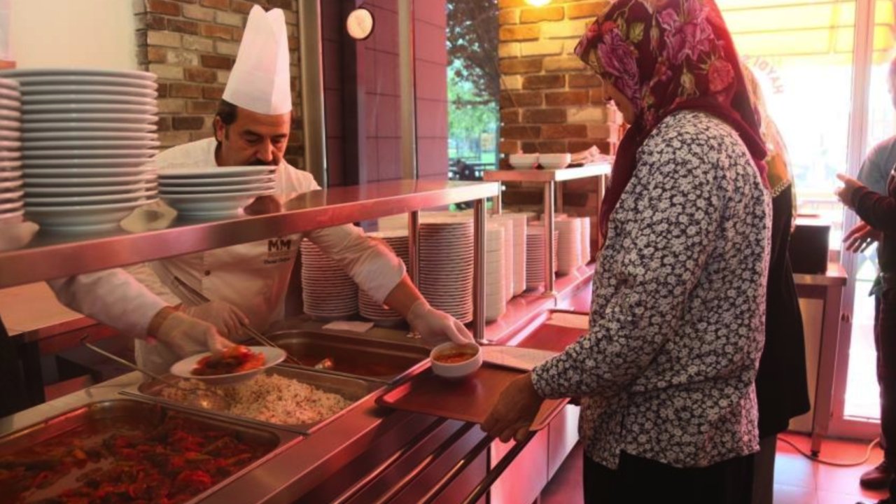 Gaziantep'te Bu Lokanta'da 4 Çeşit Yemek 40 TL.