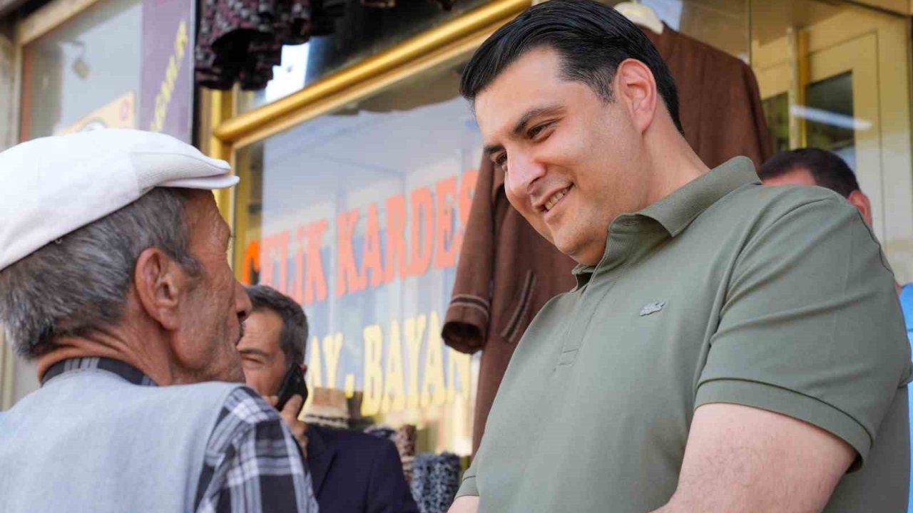 Umut Yılmaz, Cinderesi ve Kayaönü Mahallesi sakinleriyle buluştu