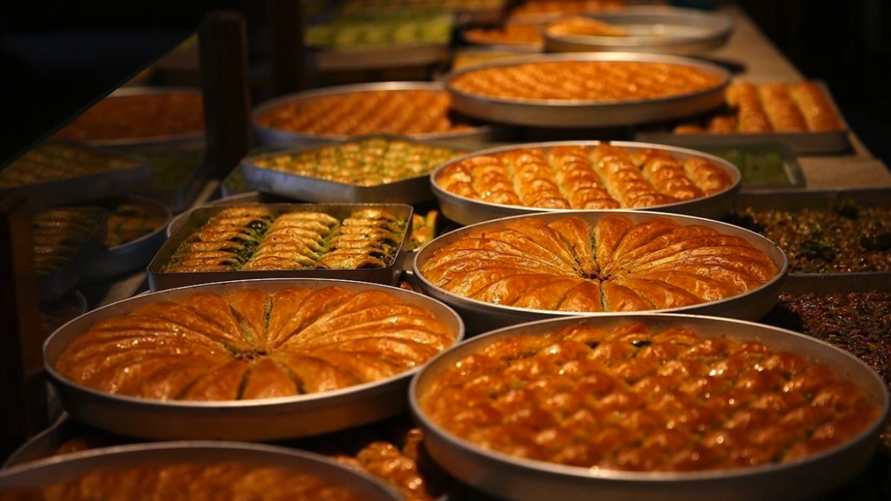 Antep Baklavası'nın Kilosu 110 TL'ye Düştü! Gaziantep ve Türkiye O ŞEHRİ KONUŞUYOR!