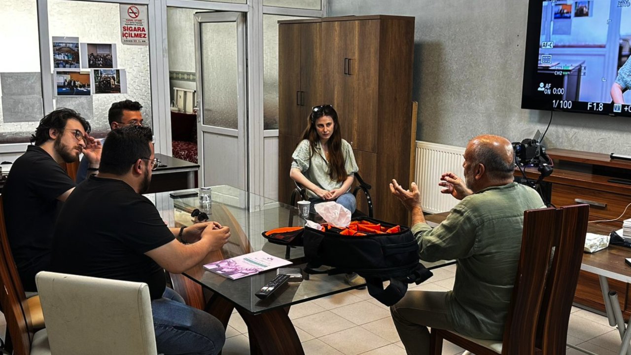 “Kuşun Kanadında Sinema; Mülteci Sanatçı Olmak” kısa film atölyesi, Gaziantep gurubu ile yüzyüze gerçekleştirildi