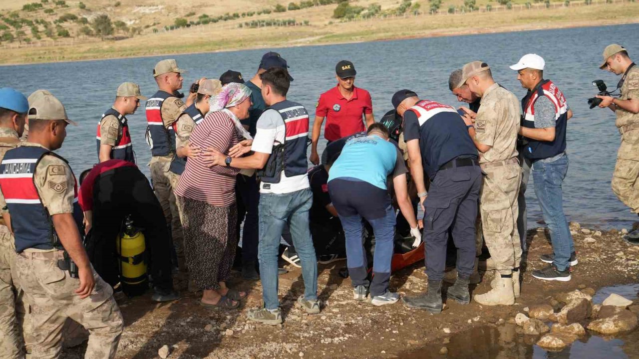 Gaziantep ve Kilis Yıkıldı! 15 yaşındaki Muhammet Mert Özdemir HAYATINI KAYBETTİ!