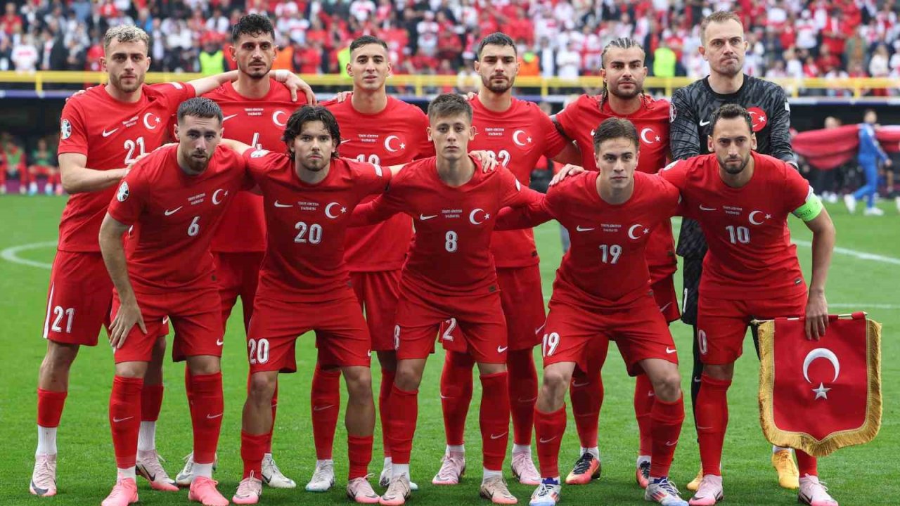 Türkiye 1- 1 Gürcistan İlk yarı sonucu! Vincenzo Montella’dan, Arda Güler’e 11’de görev