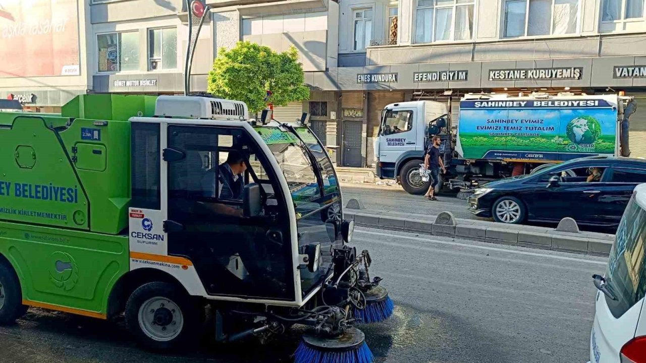 ŞAHİNBEY BELEDİYESİ 7/24 ÇALIŞIYOR!