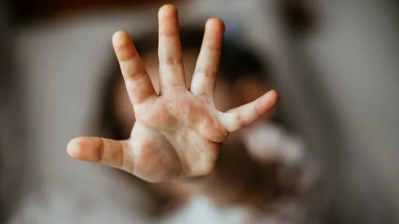 Ünlü AVM'de Dehşet! AVM'de çocuğa cinsel istismar!