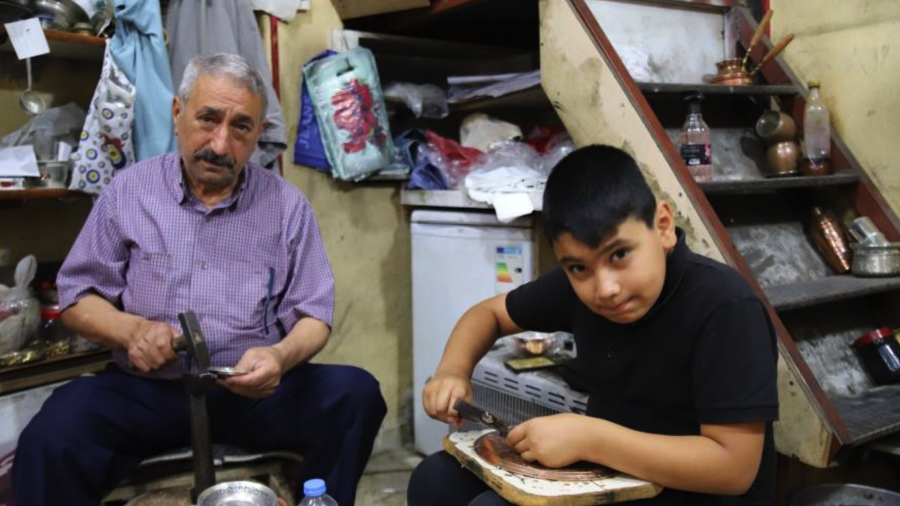 Gaziantep'te dededen toruna bakırcılık mesleği