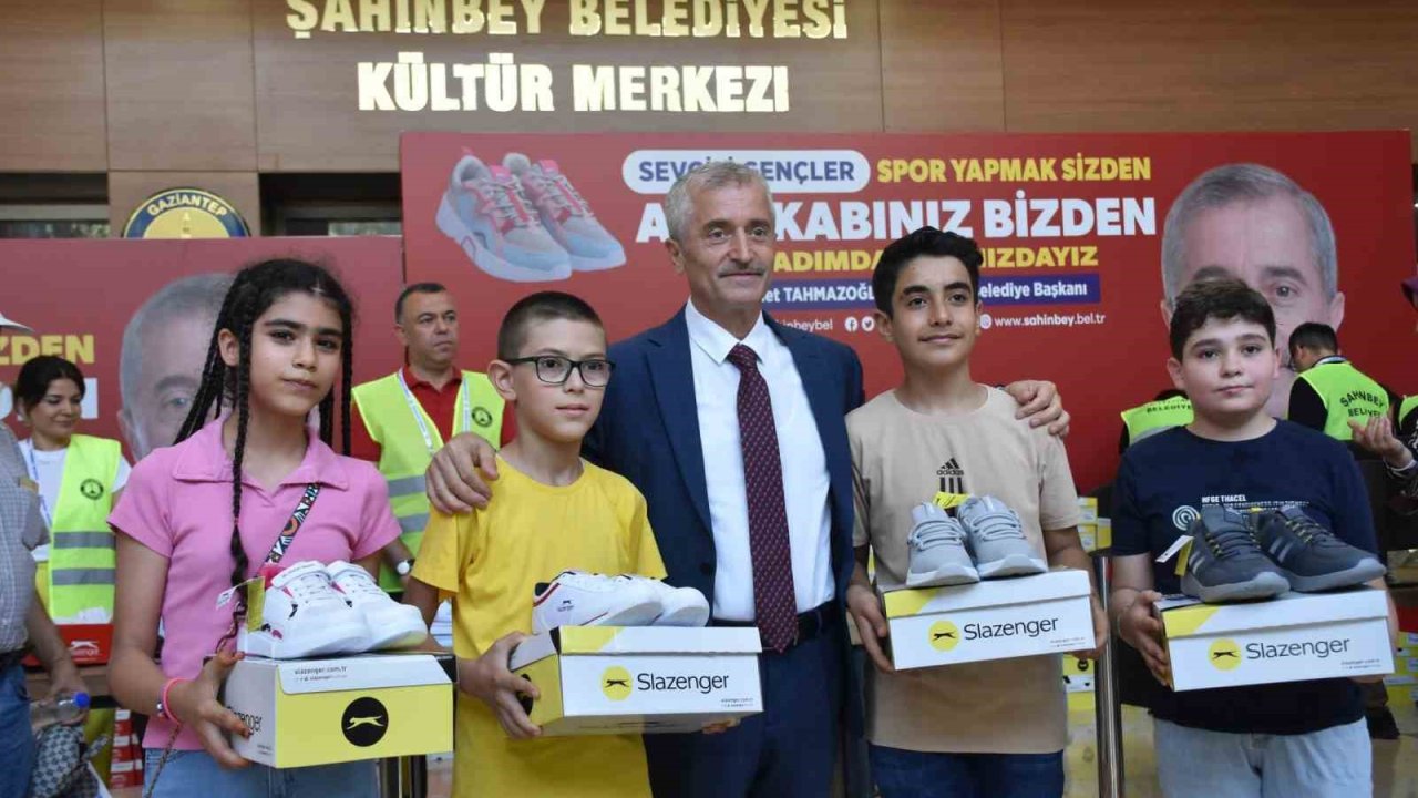 Şahinbey Belediyesi'nden Öğrencilere Müjde! 10 Binlerce Öğrenciye Dağıtılacak