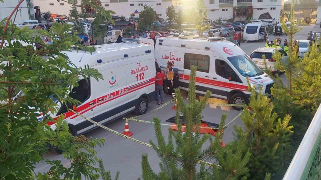 YÜREK YAKAN OLAY! Küçük çocuk otoparktan aracın altında kalarak can verdi! EMNİYET MÜDÜRÜ TESELLİ VERDİ AMA...