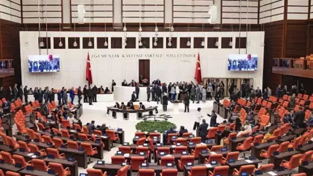 Gaziantep'in MİLLETVEKİLİ SAYISI KAÇ OLDU? Resmi Gazete'de Yayımlandı!