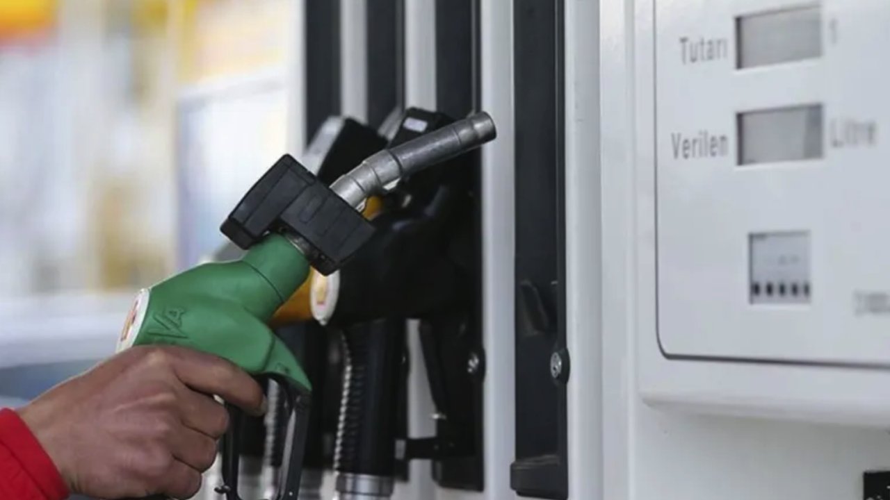Motorin ve Benzin Fiyatları FÜZE GİBİ UÇTU! 4 Temmuz 2024 Gaziantep, İstanbul, Ankara ve İzmir'deki güncel akaryakıt fiyatları