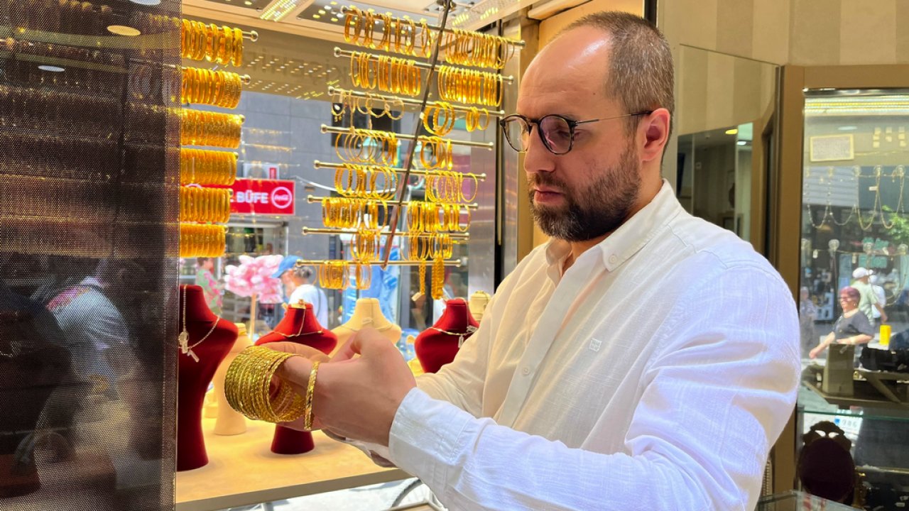 Altın'a Yatırım yapmak isteyenler DİKKAT! Gram altın mı, cumhuriyet altını mı ve çeyrek altın mı KAZANDIRIYOR?