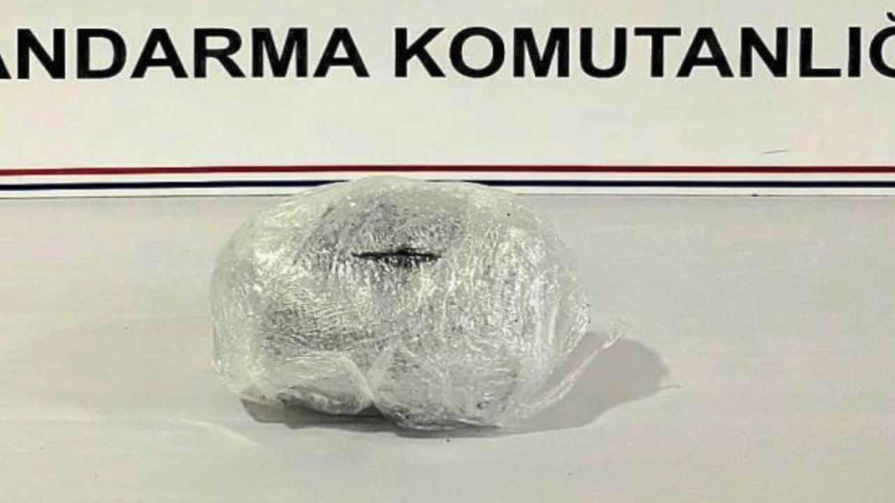 Gaziantep’e uyuşturucu taşıyan şahıs, yolcu otobüsünde yakalandı.