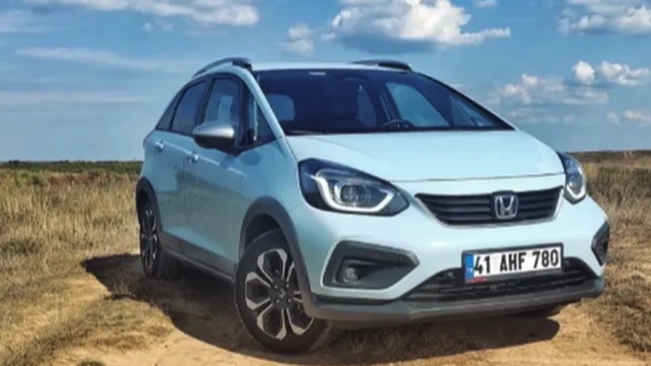 Honda Jazz Crosstar Türkiye'de yeniden satışa sunuluyor