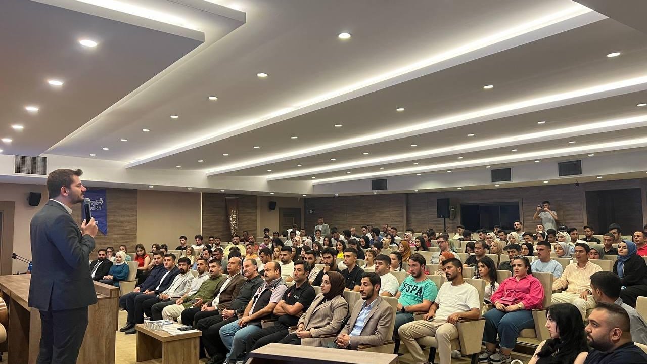 AK Parti Gençlik Kolları, Afetlere Karşı Hazırlıklarını Güçlendiriyor!