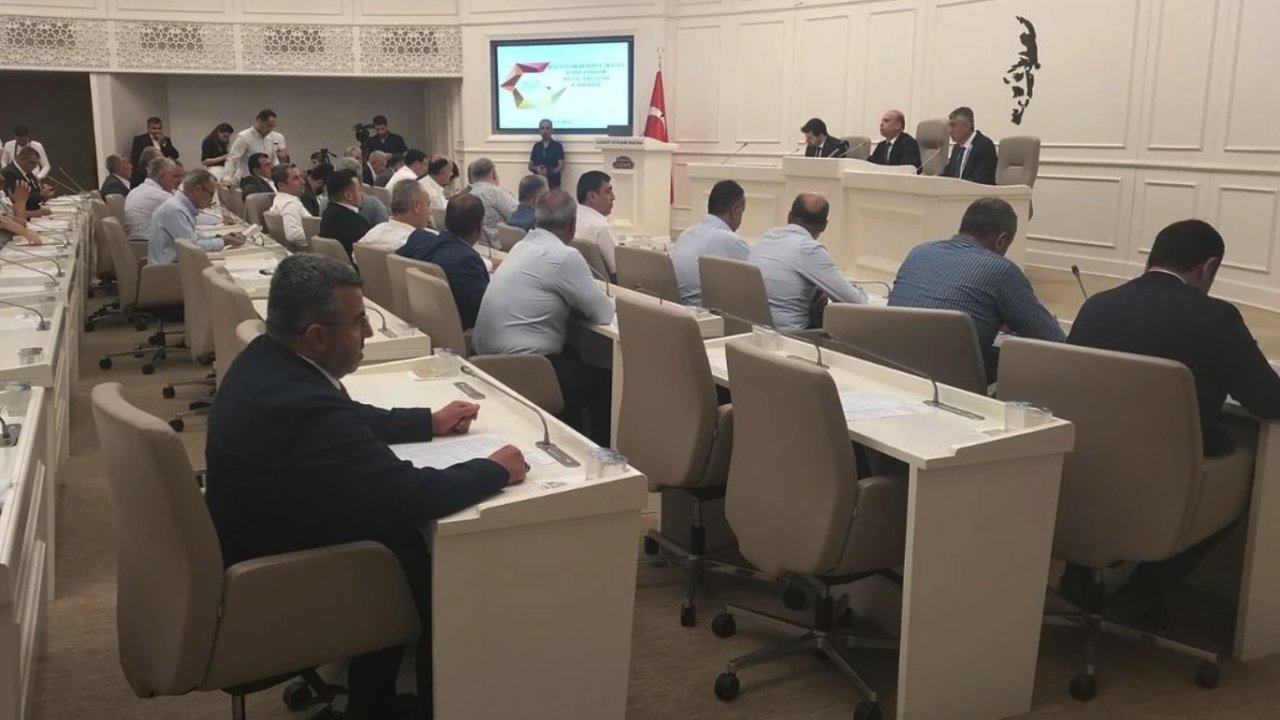 Gaziantep'te Nikah Ücretlerine Şok Zam! Büyükşehir Meclisi Karıştı